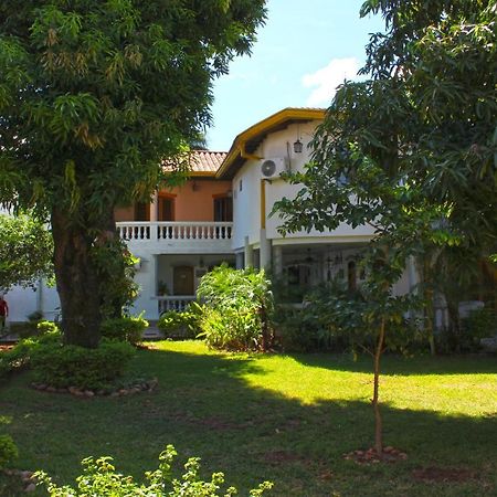 Ross Char Hotel أسونسيون المظهر الخارجي الصورة